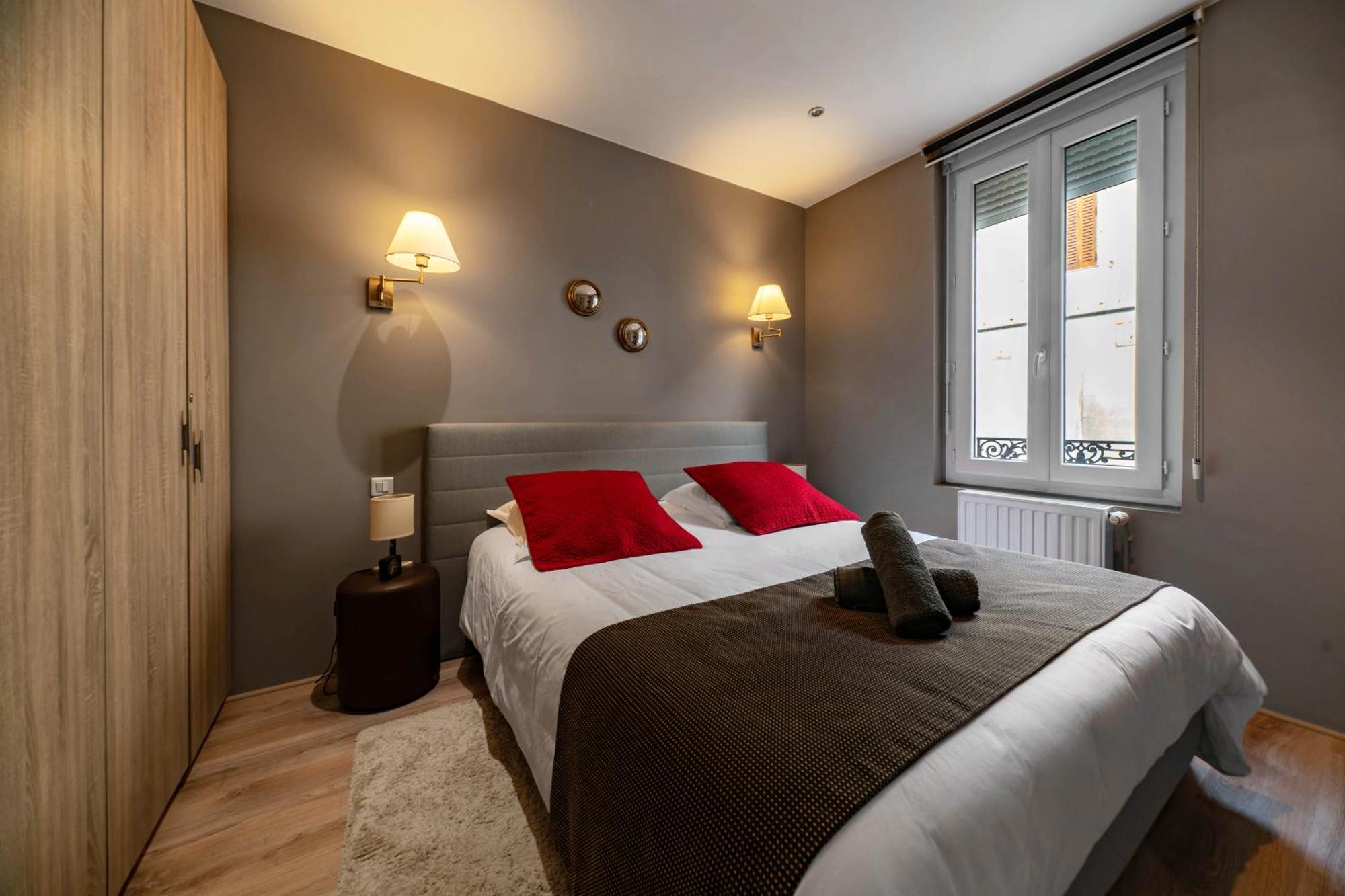 Le Vizier - Appartement Design Avec Parking En Centre Ville Vichy Buitenkant foto